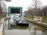 MS-Altenburg in der Schleuse Alsleben