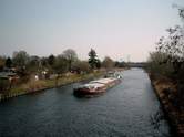 immer noch mit der Farbgebung der DBR fahrend